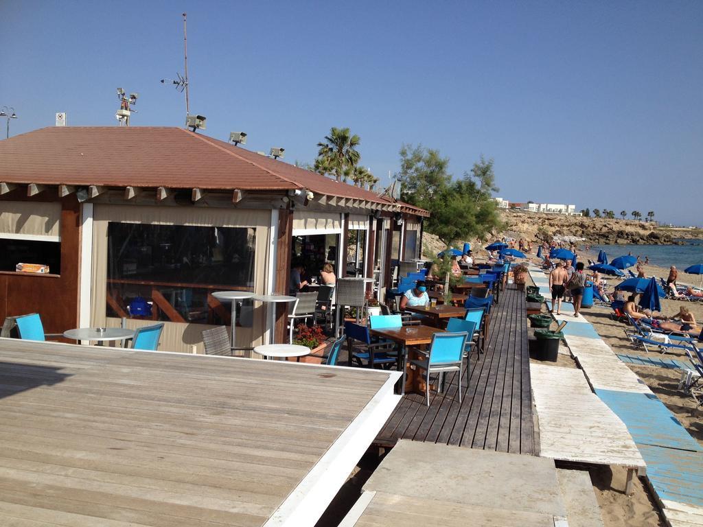 Limnaria Westpark Apartment Paphos Room photo